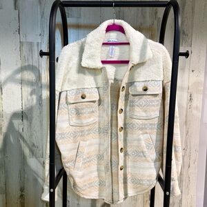 Arizona Jean Company Cream and Tan Button-Up Jacket